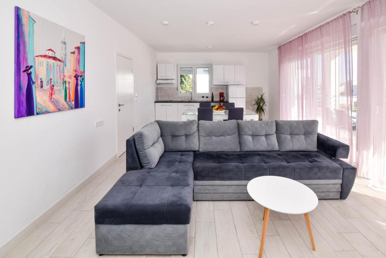 Apartment Deluxe Villa Carlotta Zára Kültér fotó