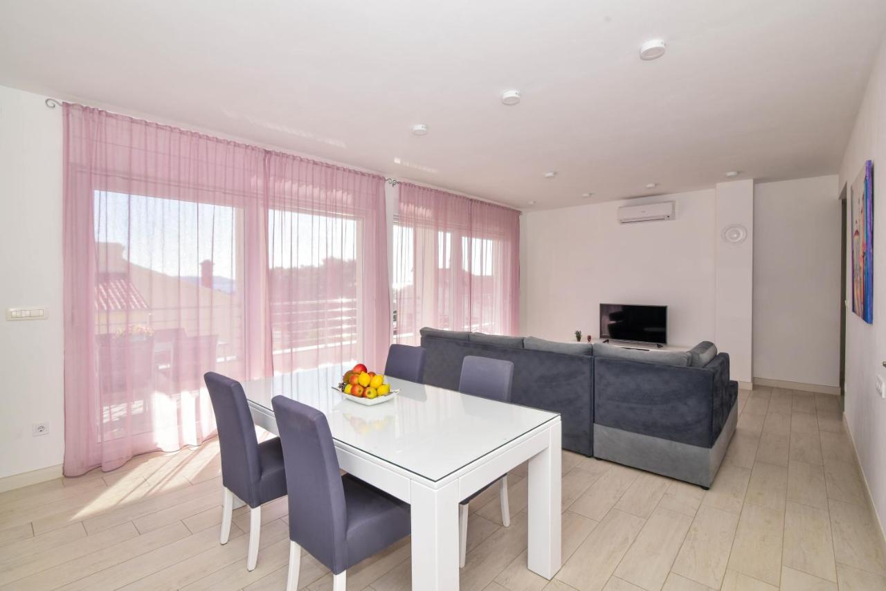 Apartment Deluxe Villa Carlotta Zára Kültér fotó